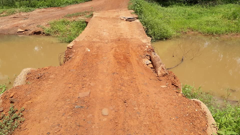 Vereadora solicita ao Deputado Federal Assis Carvalho a construção de uma passagem molhada ligando o Bairro Ipueiras a Comunidade Cipaúba.