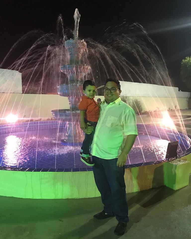 Prefeito atende pedido de Afonsinho e reforma praça