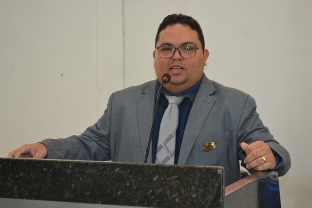 Vereador Afonsinho pede que Escola Maria Gil seja transformada em Colégio Militar