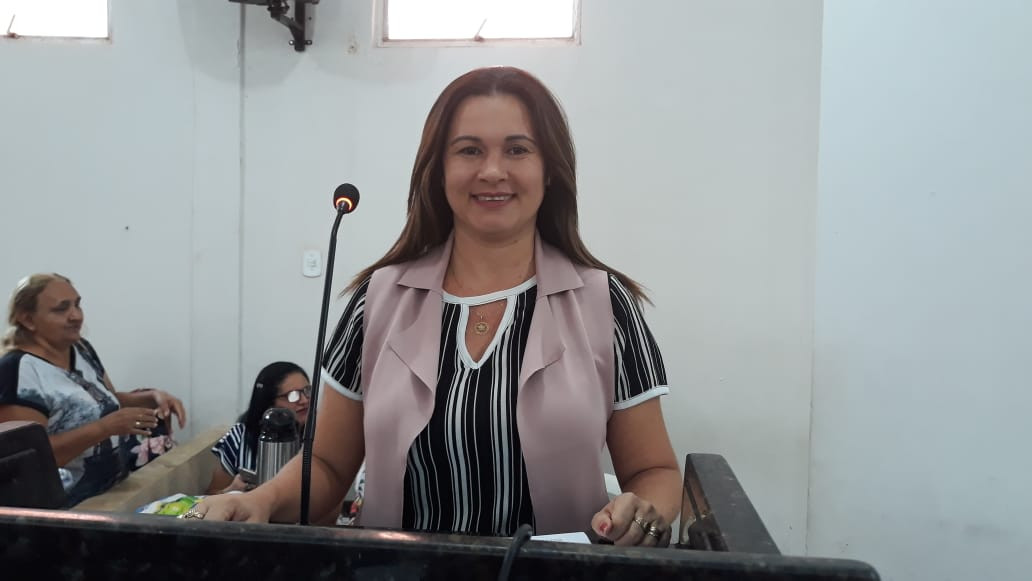 Dalva Mocó  questiona funcionamento dos programas “MAIS EDUCAÇÃO” E “MAIS ALFABETIZAÇÃO”,em Picos