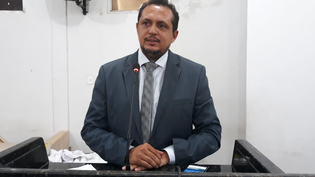 Vereador cobra do DNIT agilidade nas obras das vias laterais da BR 316 de Picos