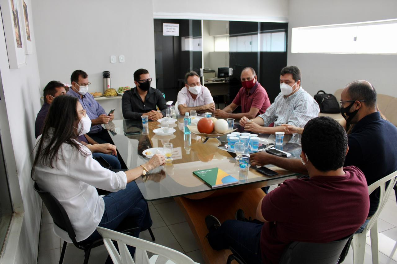 PTB discute participação no Governo Gil Paraibano