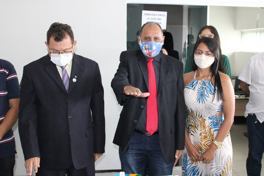 Vereador Maté toma posse na Câmara Municipal de Picos
