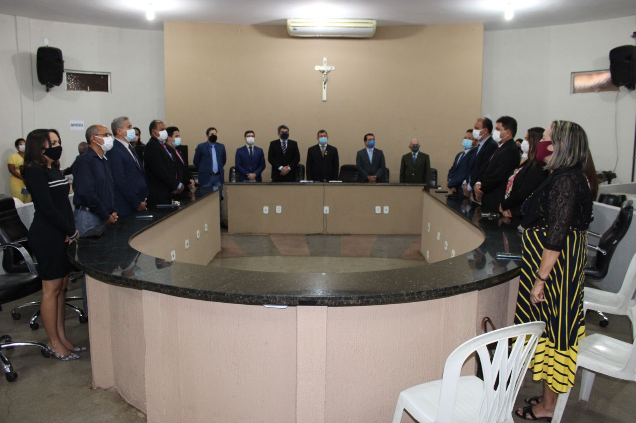 Câmara de Vereadores de Picos homenageia administradores